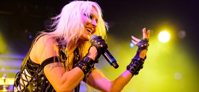 DORO – Hail To The Queen