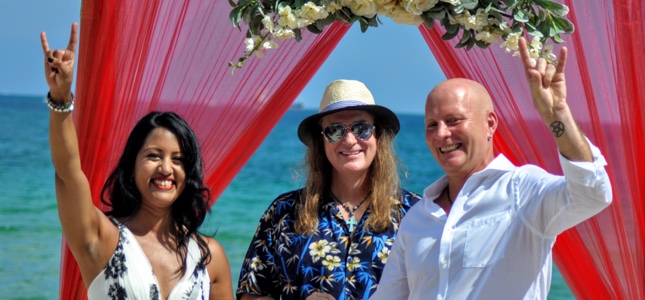 MEGADETH’s David Ellefson Performs Wedding Ceremony For BraveWords’ CEO And Bronzed Beauty On Florida Beach!