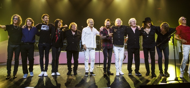 FOREIGNER's Mick Jones - "I Never Dreamed I’d Be Doing This At My Age"