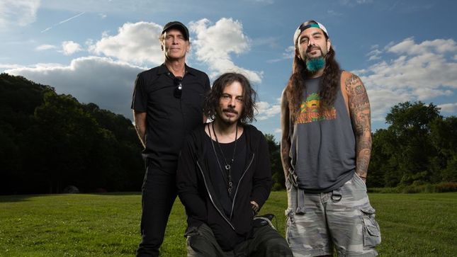 THE WINERY DOGS -  "We Have 100 Years Of Experience Between The Three Of Us"