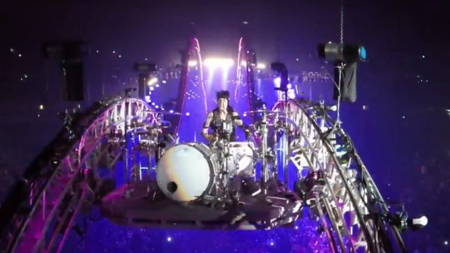 MÖTLEY CRÜE - Tommy Lee's Crüecifly Live Drum Solo; Pro-Shot Video Posted