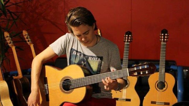 THOMAS ZWIJSEN Performs UFO Classic “Doctor Doctor” Acoustic; Video Streaming