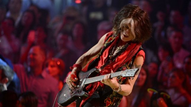 JOE PERRY On Upcoming Book Rocks: My Life In And Out Of AEROSMITH - "I Don't Want The Band To See It Until It's Completely Done"