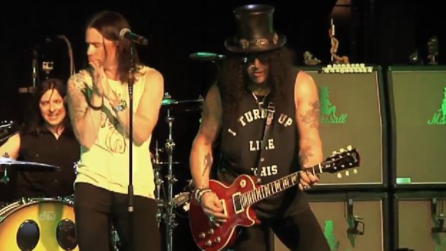 SLASH Featuring MYLES KENNEDY AND THE CONSPIRATORS Perform "Stone Blind" Live In NYC; Video Streaming