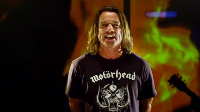 UGLY KID JOE’s Whitfield Crane Talks About Possible New Album, Work With METALLICA Bassist Robert Trujillo, Chances Of Reuniting With Classic Lineup In New Interview; Video