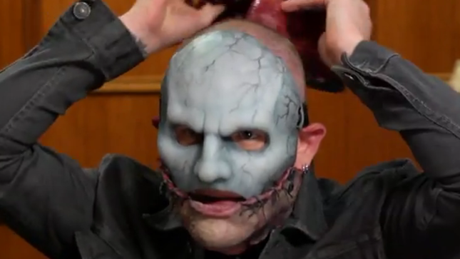 gave Pompeji bacon SLIPKNOT Frontman Corey Taylor Featured On Larry King Now; Talks New Album,  The Passing Of Paul Gray, Wears New Mask On-Air - BraveWords