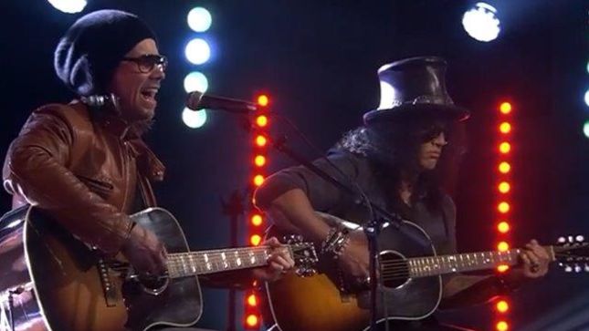SLASH - Video Of "Bent To Fly" Acoustic On Norwegian TV 