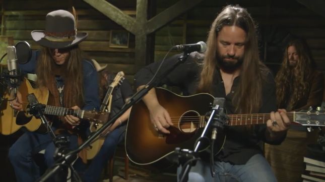 BLACKBERRY SMOKE - "Ain't Much Left Of Me" Live Acoustic Video Streaming