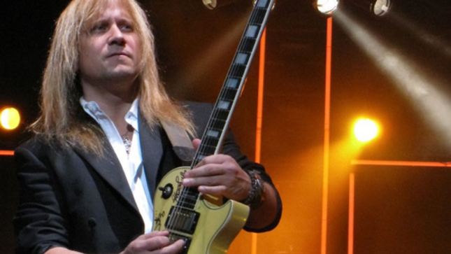 CHRIS CAFFERY On The Future Of SAVATAGE - "There's A Possibility Something More Will Happen After Wacken; Nothing Would Make Me Happier"