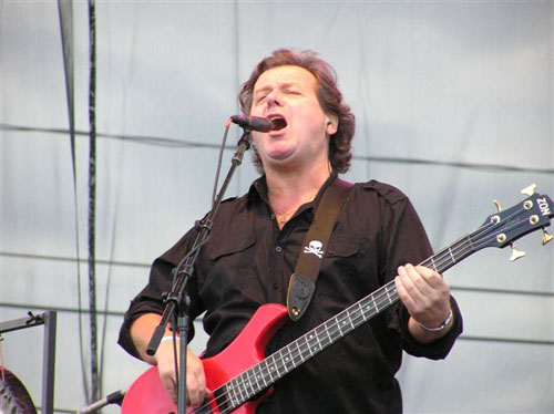ASIA Vocalist John Wetton Confirmed For ROCK MEETS CLASSIC 2015