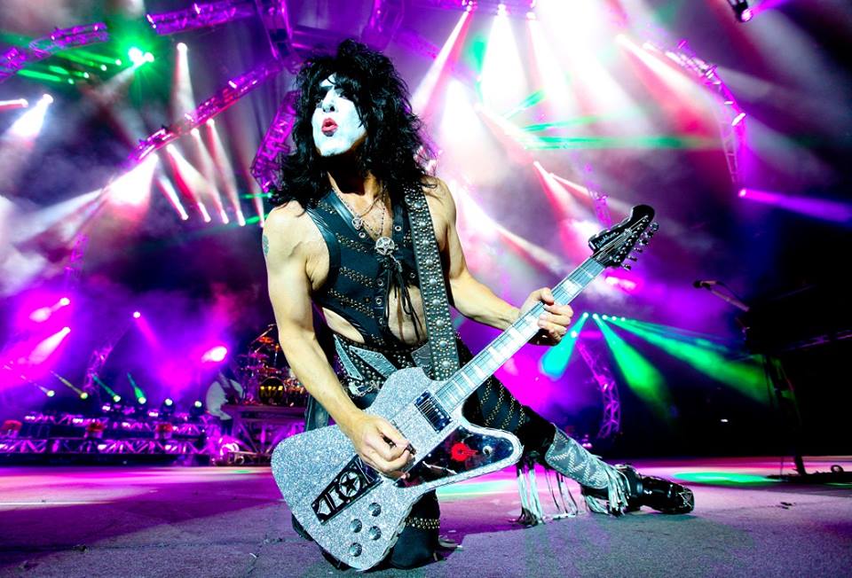 PAUL STANLEY To Guest On The Queen Latifah Show Today And Discuss Face The Music: A Life Exposed Autobiography 