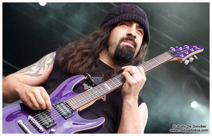 VOLBEAT Guitarist Rob Caggiano Looks Back On ANTHRAX Career - "They Were My Favorite Band For A Long Time As A Kid"