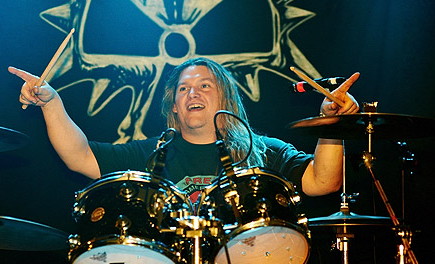 CORROSION OF CONFORMITY Drummer Reed Mullin Forced To Sit Out Live Dates; Former KYLESA Drummer Eric Hernandez Steps Up