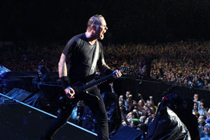METALLICA Perform “For Whom The Bell Tolls” And “The Call Of Ktulu” In Warsaw; MetOnTour Video Posted