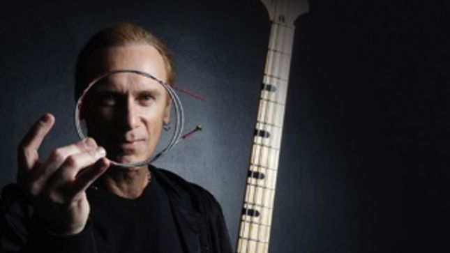 FRAMESHIFT Mastermind HENNING PAULY Interviews MR. BIG Bassist BILLY SHEEHAN - "I Prefer Pop Music Made By Actual People"