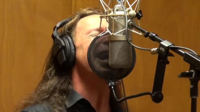 MICHAEL SWEET Challenges Christian Rock Vocal Coach KEN TAMPLIN To Cover STRYPER Classic; Video Posted