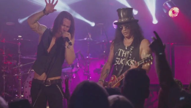 SLASH Featuring MYLES KENNEDY AND THE CONSPIRATORS - Live At The Roxy Coming On CD, LP, DVD, Blu-Ray In June