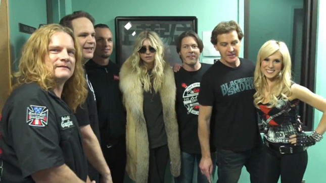 That Metal Show Go Behind The Scenes With TAYLOR MOMSEN, FRANK HANNON And MARK TREMONTI; Video