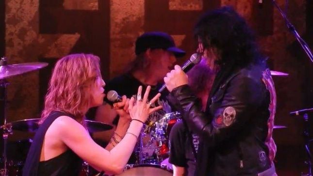 CINDERELLA's TOM KEIFER Joined By HALESTORM's LZZY HALE For "Nobody's Fool" - Live Video 