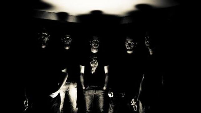 France’s NESSERIA Streaming New Fractures Album; “Des Rues Ordinaries” Video Posted