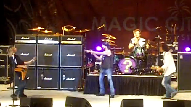 POISON Members Perform Without BRET MICHAELS As THE SPECIAL GUESTS; Video Available