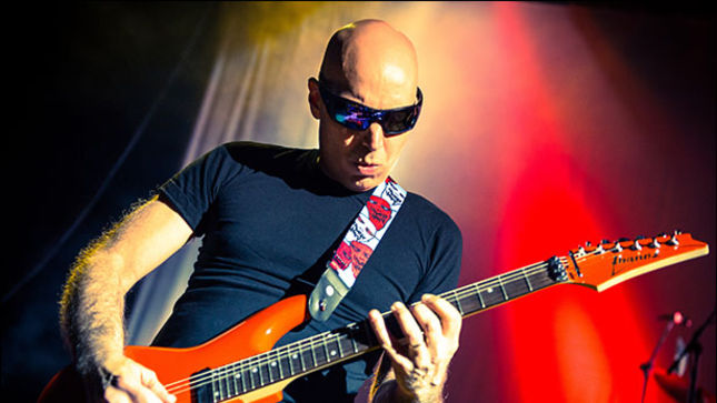 JOE SATRIANI On Possibility Of New CHICKENFOOT Music - "There Might Be Something Coming; I Think There's Hope"