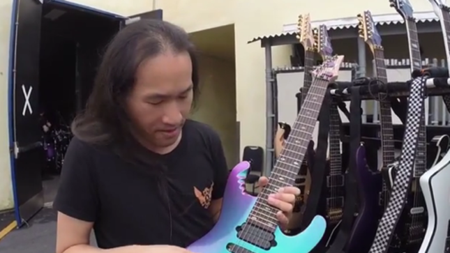 DRAGONFORCE Guitarist HERMAN LI Featured In Live Rig Rundown; Video Available 