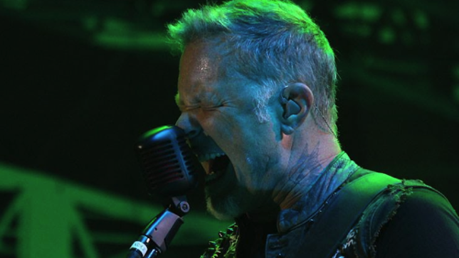 METALLICA Perform "Metal Militia", "The Frayed Ends Of Sanity", "Damage Inc." At Rock Im Revier; Photo Gallery And Fan-Filmed Video Online