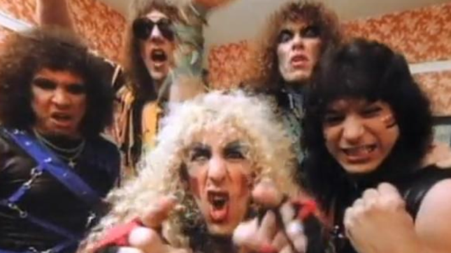 TWISTED SISTER Guitarist JAY JAY FRENCH - "I'd Like People To Remember Us As One Of The Greatest Live Bands That Ever Was"