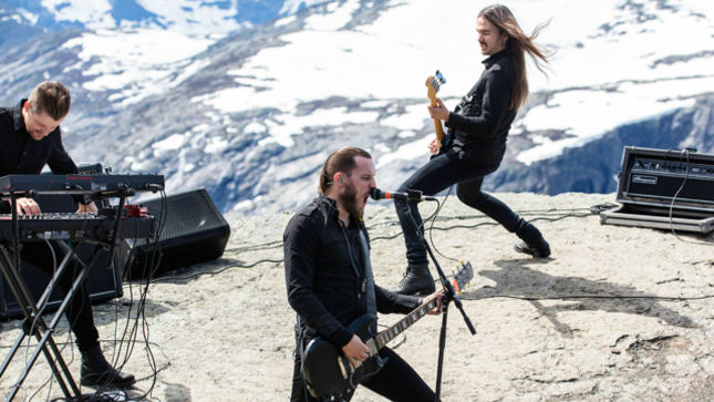 Norway’s SHINING Perform, Film On Deadly Mountaintop… And Live To Tell About It; Photos, Video