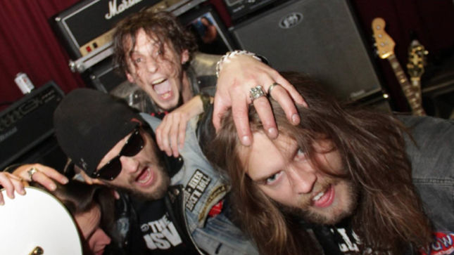 KING SAVAGE Sign With Rock It Up Records / City Of Lights Records; New Track Streaming