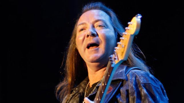 IRON MAIDEN - Seymour Duncan Releases The DAVE MURRAY Loaded Pickguard; Video Demo Streaming