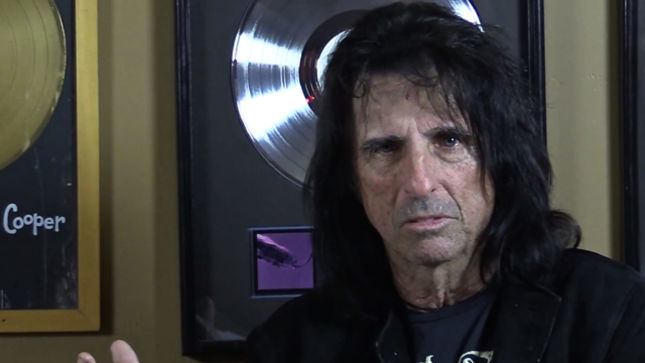 ALICE COOPER - Ask Alice Episode 6 Streaming: "I've Always Wanted To Do A Valentine's Day Album"
