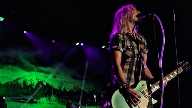 BLACK STONE CHERRY - "Me And Mary Jane" From Thank You: Livin' Live Streaming