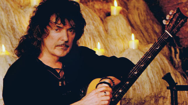 RITCHIE BLACKMORE Recuperating After Finger Operation; Photos