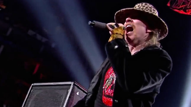 GUNS N’ ROSES Singer Axl Rose Rehearsing With AC/DC; The Photo Proof Is Here!