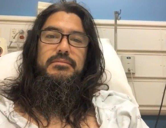MACHINE HEAD's ROBB FLYNN - "I'll Be Damned If I'm Going To Die On The God Damn Operating Table"