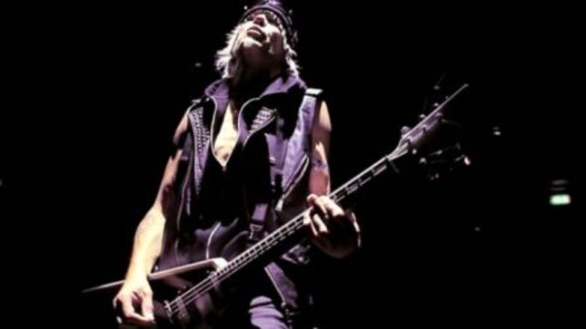 MICHAEL SCHENKER Talks Maintaining Creativity - "By Not Having Listened To Music For 43 Years, And Not Copying Anybody Since I Was 17"