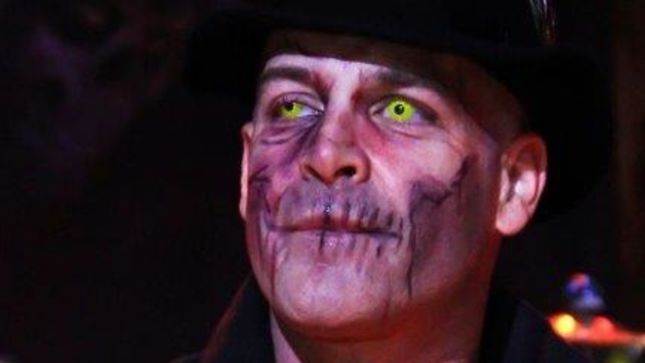 Former MISFITS Singer MICHALE GRAVES Debuts "Old Dark House" Video From New Album, When Worlds Collide