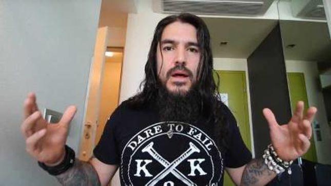 MACHINE HEAD Frontman ROBB FLYNN Weighs In On PHIL ANSELMO's "White Power" Salute At Dimebash 2016 - "Only In The Metal Community Is Something Like This So Brushed Off..."