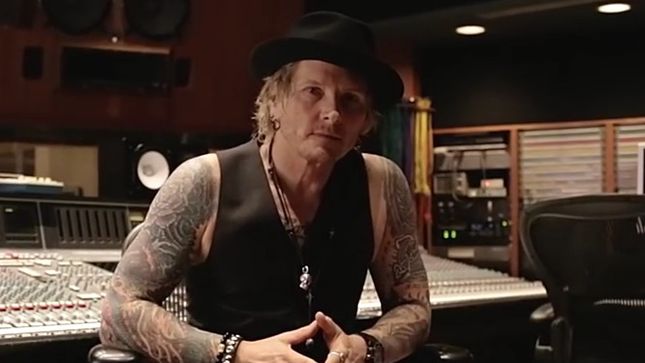 MATT SORUM Talks About GUNS N’ ROSES’ Use Your Illusion Albums - “Who The Fuck Is GARTH BROOKS?!”