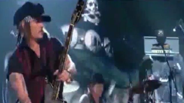 HOLLYWOOD VAMPIRES Featuring JOHNNY DEPP, ALICE COOPER Pay Tribute To LEMMY At The Grammys; Video