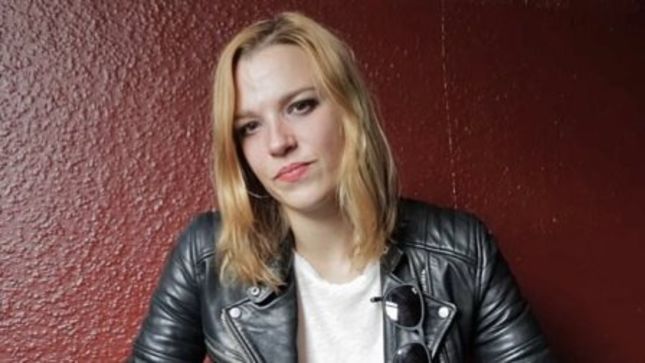 HALESTORM Vocalist LZZY HALE Talks Being Bullied Growing Up; Video Available