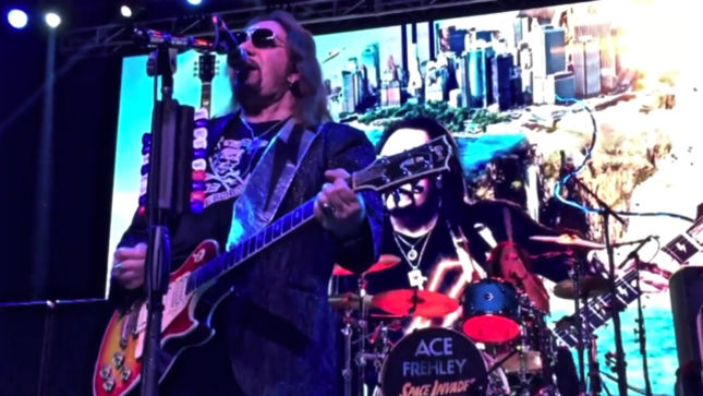 ACE FREHLEY Performs KISS Classic “Parasite” In Dallas; Quality Video Streaming