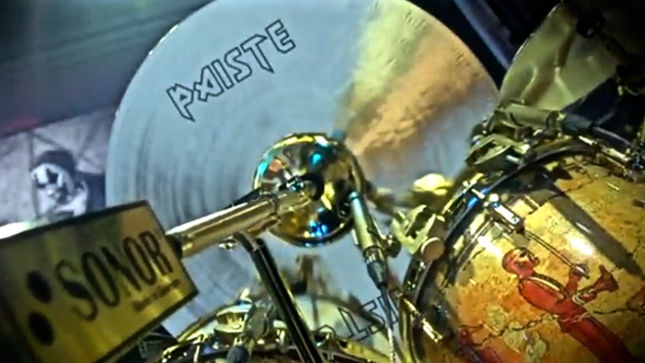 IRON MAIDEN - Nicko McBrain Shows Off New Sonor Drum Kit; Video