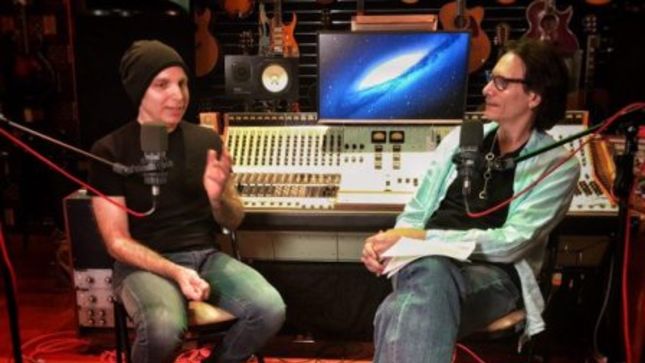 STEVE VAI Interviews Mentor JOE SATRIANI, Recalls "You Make A Mistake, Lesson Is Over" Policy (Video)