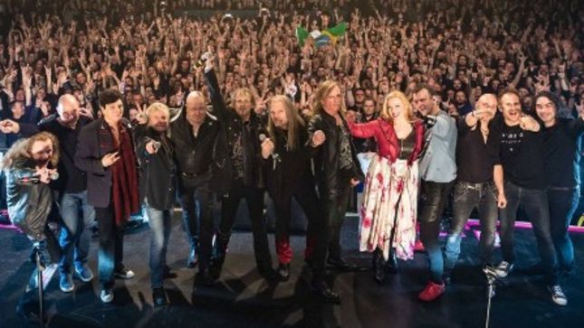 AMANDA SOMERVILLE Checks In From AVANTASIA Tour - "Performing A 3+ Hour Show With A Sprained Ankle Isn't Easy, But After Delivering A Baby Pain Is All Relative..."