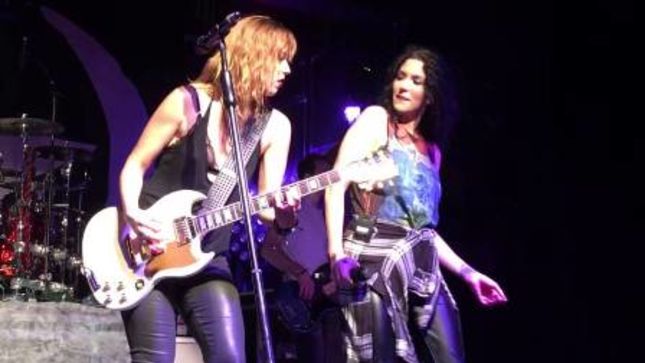 HALESTORM And DOROTHY Perform FOGHAT Classic 