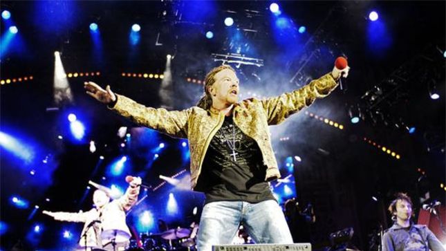 AC/DC - Listen To AXL ROSE Sing “Hells Bells,” “Back In Black," “Hell Ain’t A Bad Place To Be” At Lisbon Rehearsals