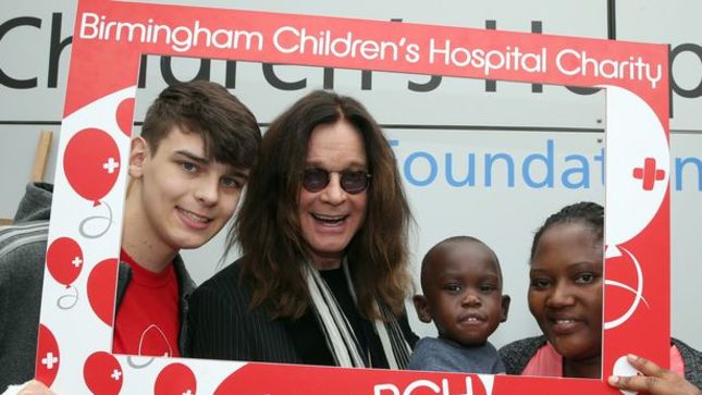Video Of OZZY OSBOURNE Visiting Birmingham Children's Hospital 